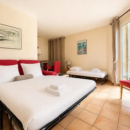 1-bedroom For Up To 5 People Apartment