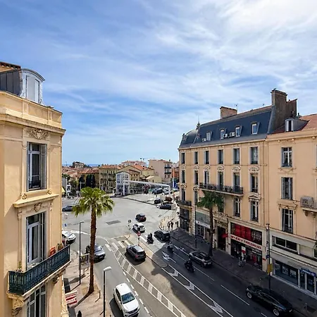 Apartment 1-bedroom For Up To 5 People Cannes